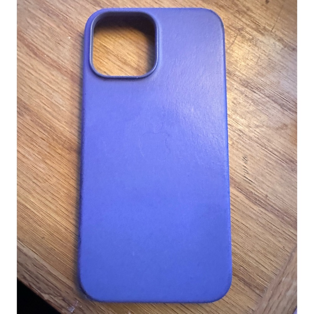 Apple iPhone 13 Pro Max Leather Case Wisteria/Purple